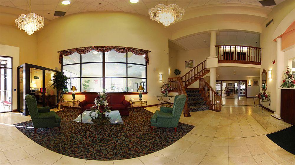 Clarion Inn & Suites Northwest Indianapolis Ngoại thất bức ảnh