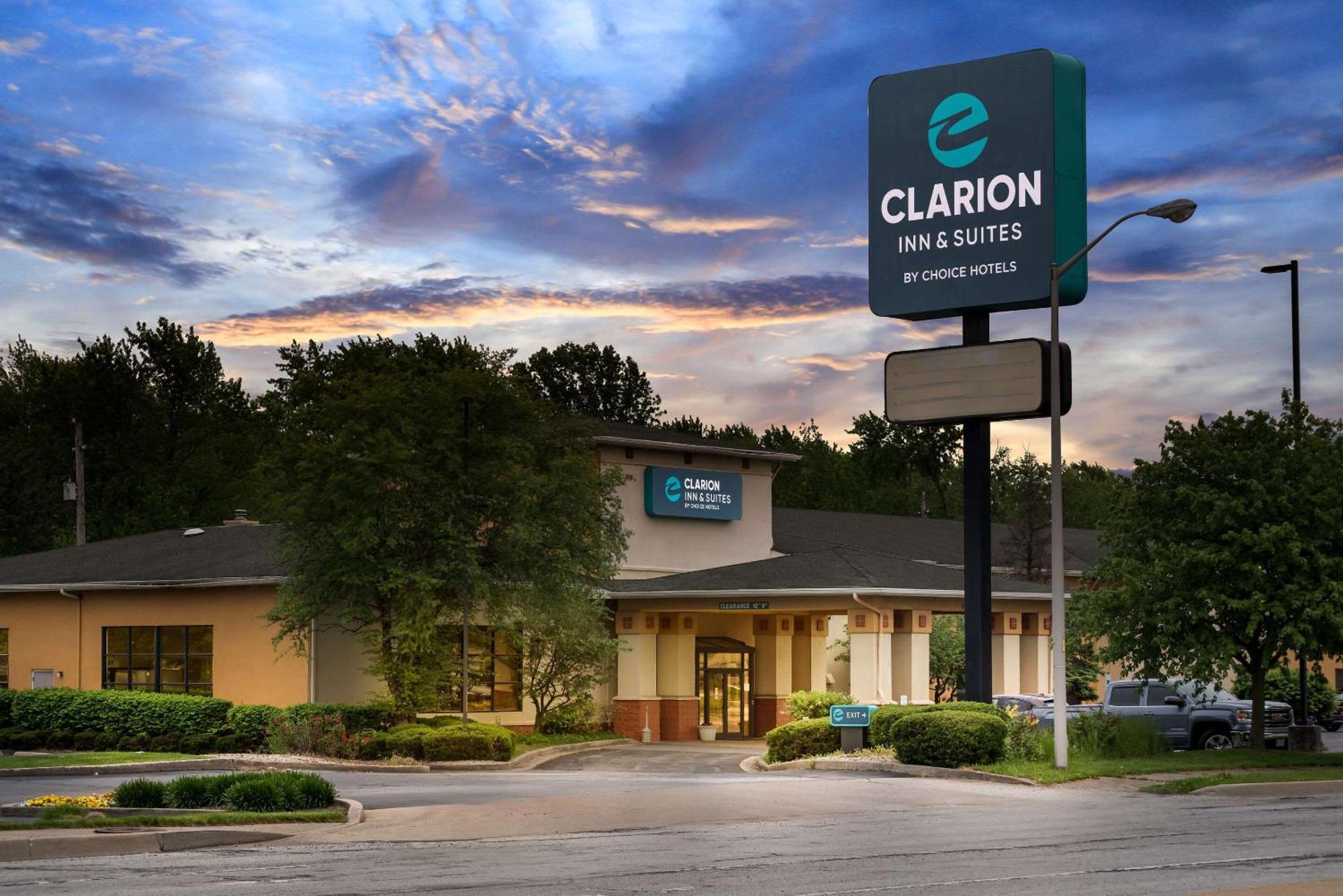 Clarion Inn & Suites Northwest Indianapolis Ngoại thất bức ảnh