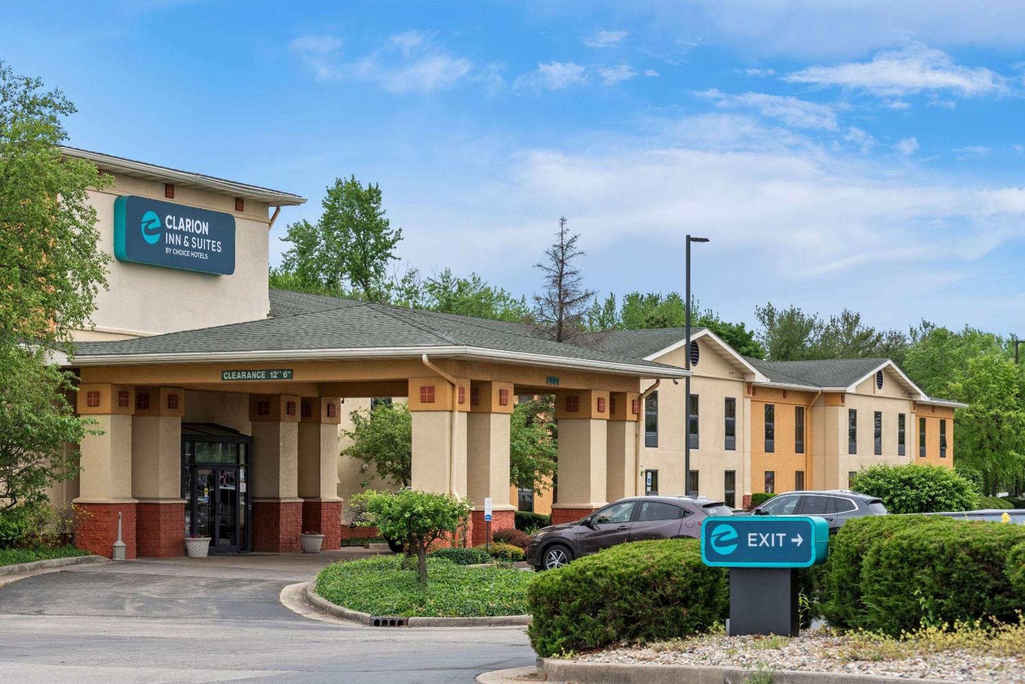 Clarion Inn & Suites Northwest Indianapolis Ngoại thất bức ảnh